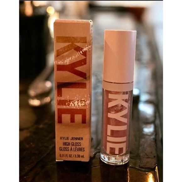 KYLIE High Gloss 323 DADDY’S GIRL .11 Fl Oz / 3.3 mL NEW IN BOX - Picture 1 of 6